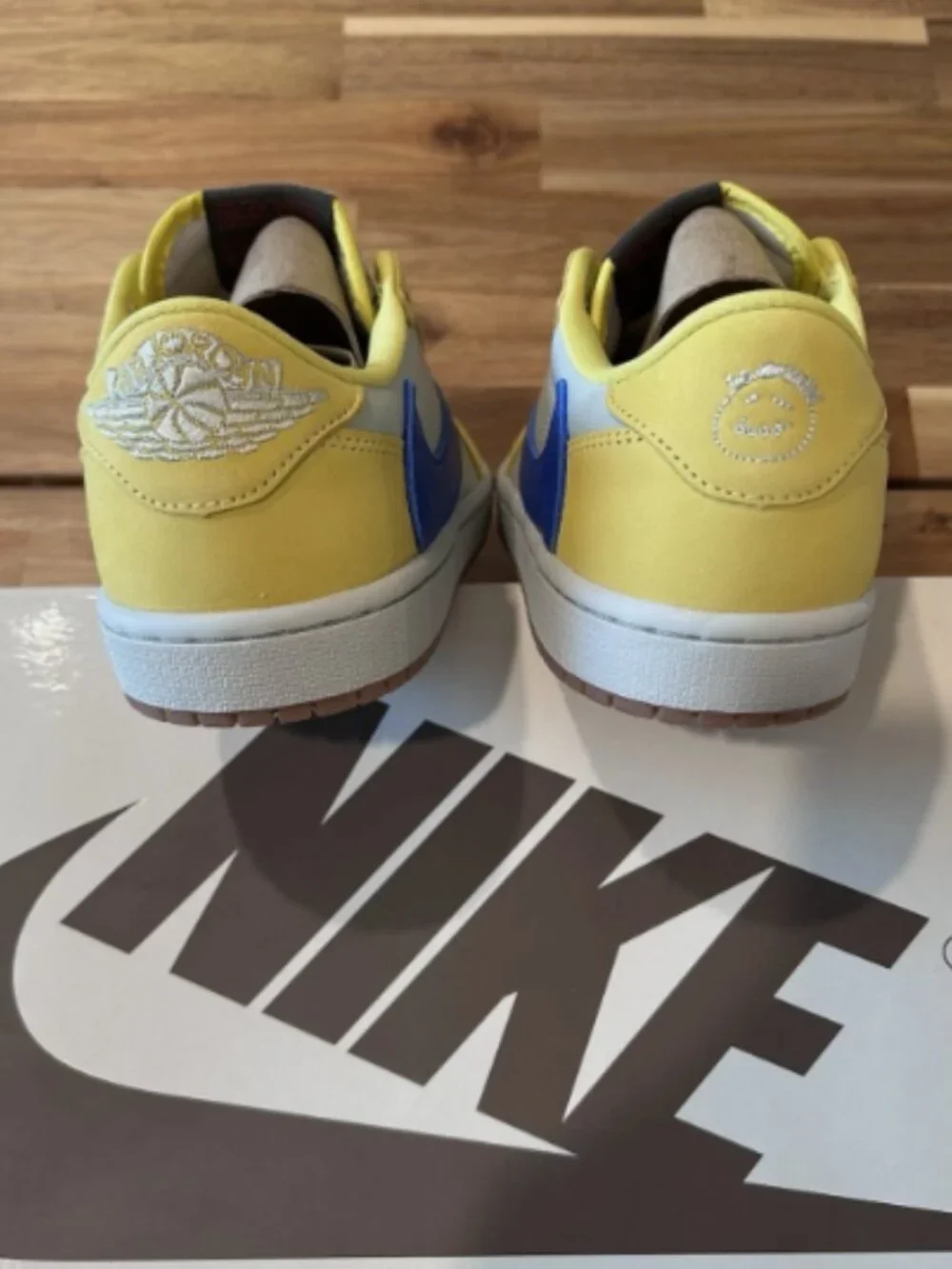 Travis Scott x Air Jordan 1 Retro OG SP Low Canary